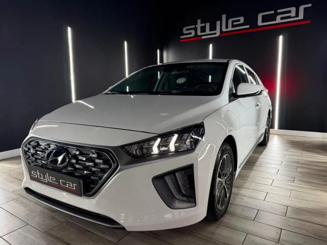 Hyundai Ioniq 1.6 GDI PHEV Tecno DCT 2022 en Style Car Canarias · CEC