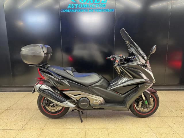 Kymco Ak 550 2019 en Gael Automoción · CEC