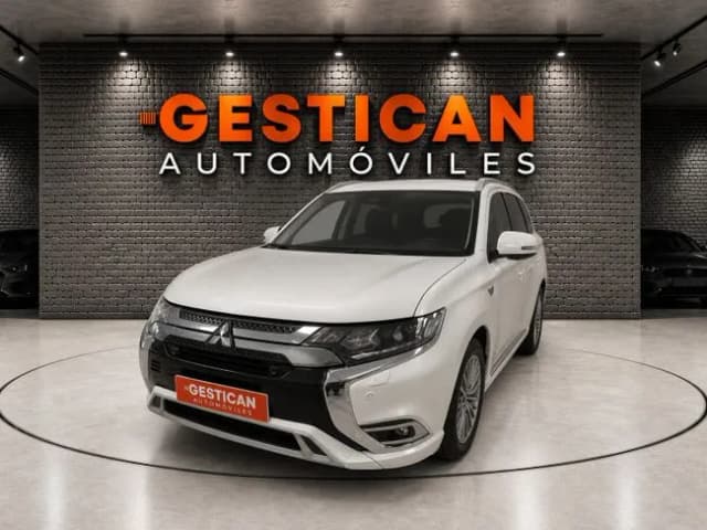 Mitsubishi Outlander 2.4 PHEV Kaiteki Auto 4WD 2021 en Gestican · CEC