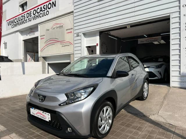 Toyota Aygo X 1.0 VVTI 72CV Play 2022 en One Car Gestion Automoviles · CEC