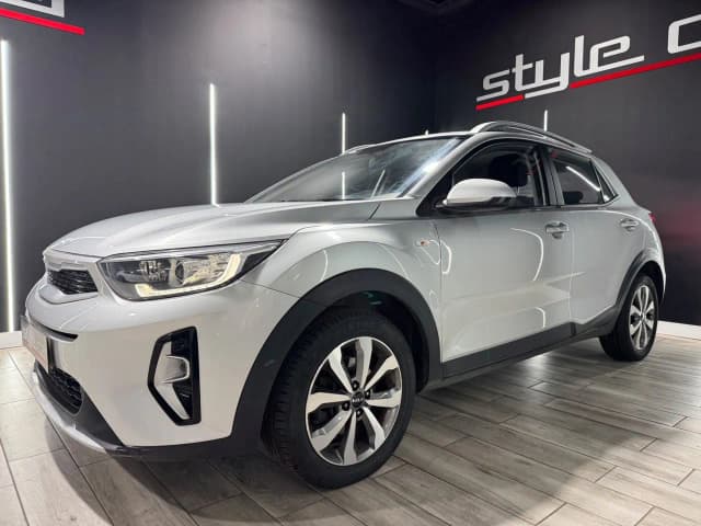 KIA Stonic 1.0 TGDi 74kW 100CV MHEV iMT Concept 2022 en Style Car Canarias · CEC