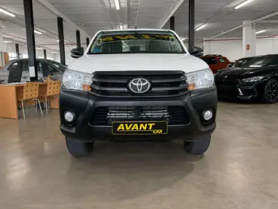 Toyota Hilux 2019 · foto 3