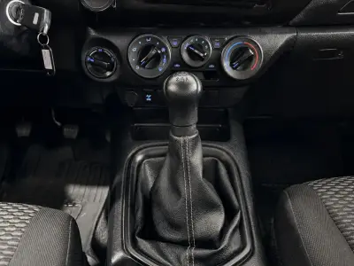 Toyota Hilux 2019 · foto 19