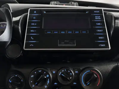 Toyota Hilux 2019 · foto 18