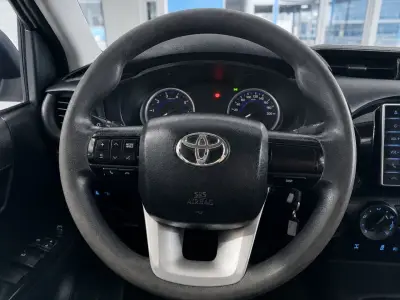 Toyota Hilux 2019 · foto 15