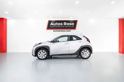 Toyota Aygo X 2023 · foto 2