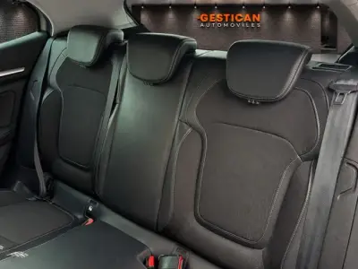 Renault Megane 2024 · foto 11