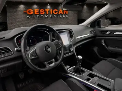 Renault Megane 2024 · foto 8