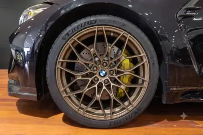 BMW M3 2023 · foto 12