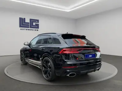Audi RS Q8 2021 · foto 5