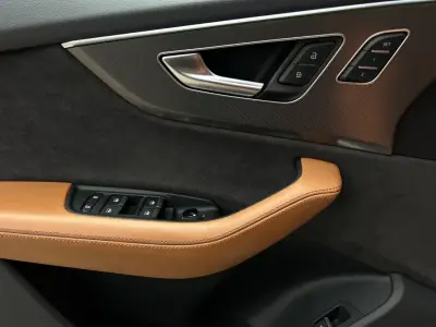 Audi RS Q8 2021 · foto 14