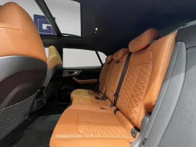 Audi RS Q8 2021 · foto 15