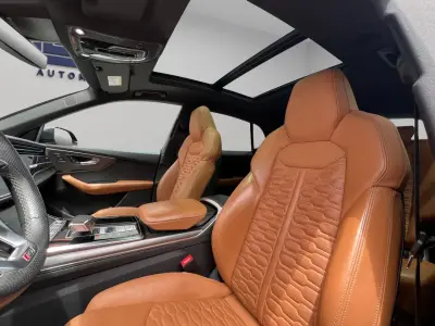 Audi RS Q8 2021 · foto 9