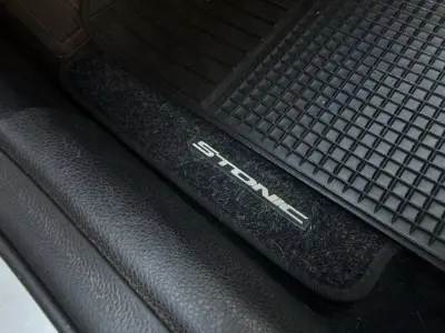 KIA Stonic 2020 · foto 18