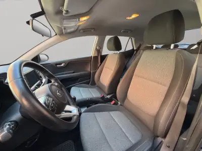 KIA Stonic 2020 · foto 6
