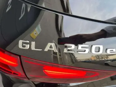 Mercedes-Benz GLA 2023 · foto 7