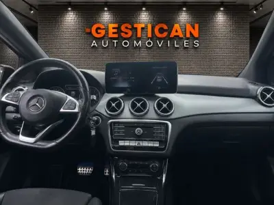 Mercedes-Benz GLA 2016 · foto 10