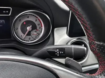Mercedes-Benz GLA 2016 · foto 13