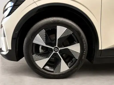 Renault Megane E-Tech 2023 · foto 7