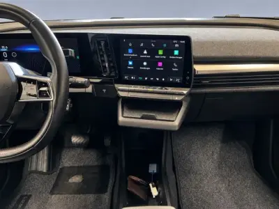 Renault Megane E-Tech 2023 · foto 11