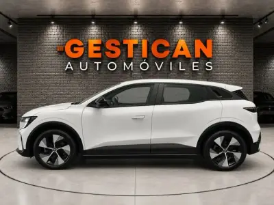 Renault Megane E-Tech 2023 · foto 4