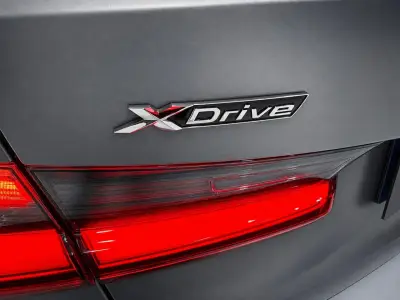 BMW Serie 3 2023 · foto 6