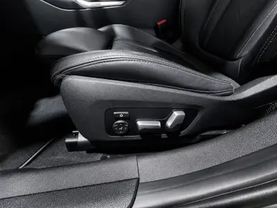 BMW Serie 3 2023 · foto 12