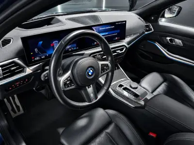 BMW Serie 3 2023 · foto 13