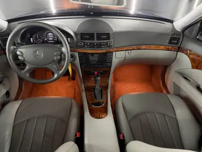 Mercedes-Benz Clase E 2008 · foto 8