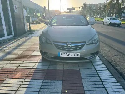Opel Cabrio 2013 · foto 2