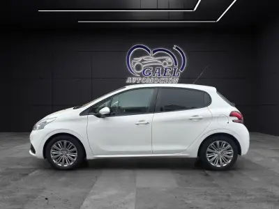 Peugeot 208 2018 · foto 6