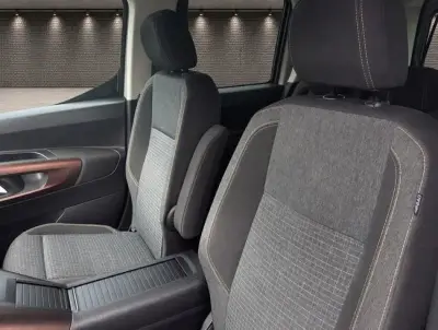 Peugeot Rifter 2022 · foto 18