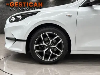 KIA Ceed 2023 · foto 7