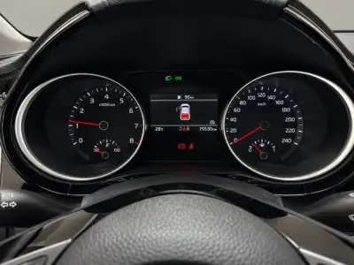 KIA Ceed 2023 · foto 9