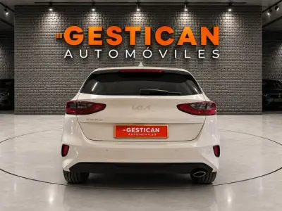 KIA Ceed 2023 · foto 8
