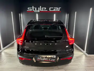 Volvo XC40 2021 · foto 3