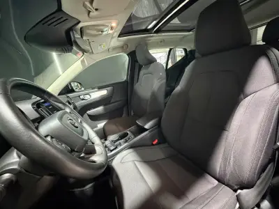 Volvo XC40 2021 · foto 12