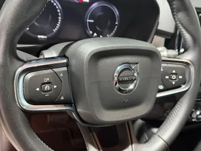 Volvo XC40 2021 · foto 5