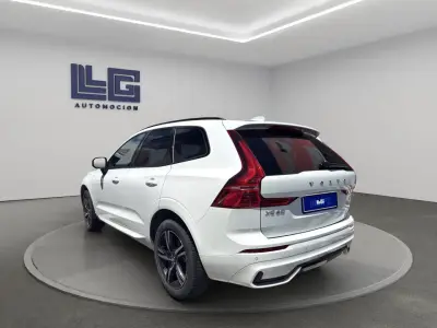 Volvo XC60 2021 · foto 7