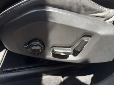 Volvo XC60 2021 · foto 19
