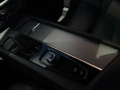 Volvo XC60 2021 · foto 11