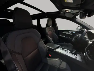 Volvo XC60 2021 · foto 18