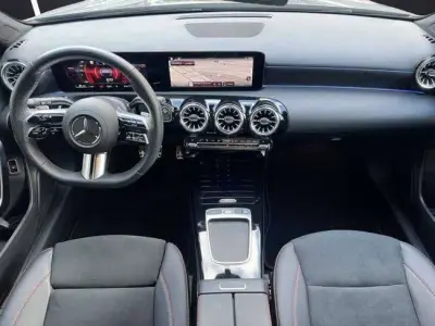 Mercedes-Benz Clase A 2023 · foto 9