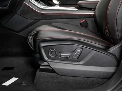 Audi Q8 2020 · foto 16