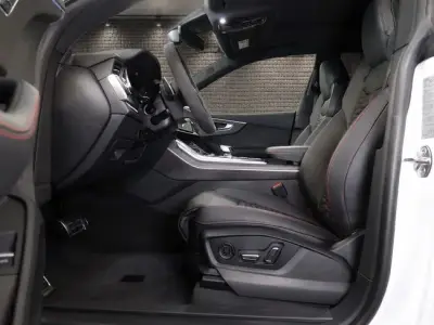 Audi Q8 2020 · foto 17