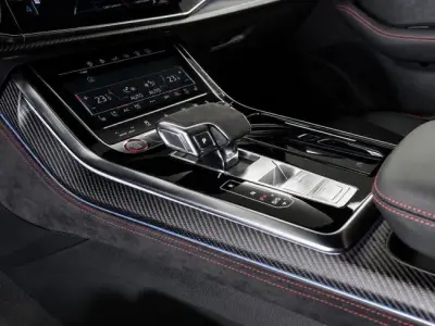 Audi Q8 2020 · foto 14