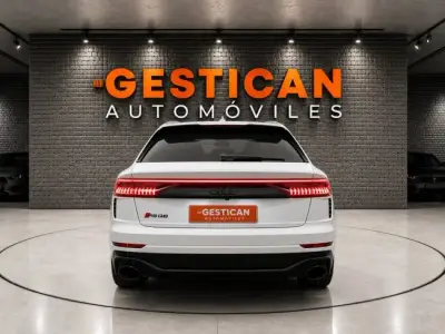 Audi Q8 2020 · foto 8
