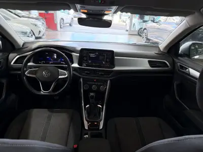 Volkswagen T-Roc 2023 · foto 13