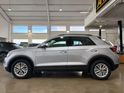 Volkswagen T-Roc 2023 · foto 5