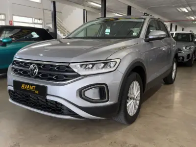 Volkswagen T-Roc 2023 · foto 4